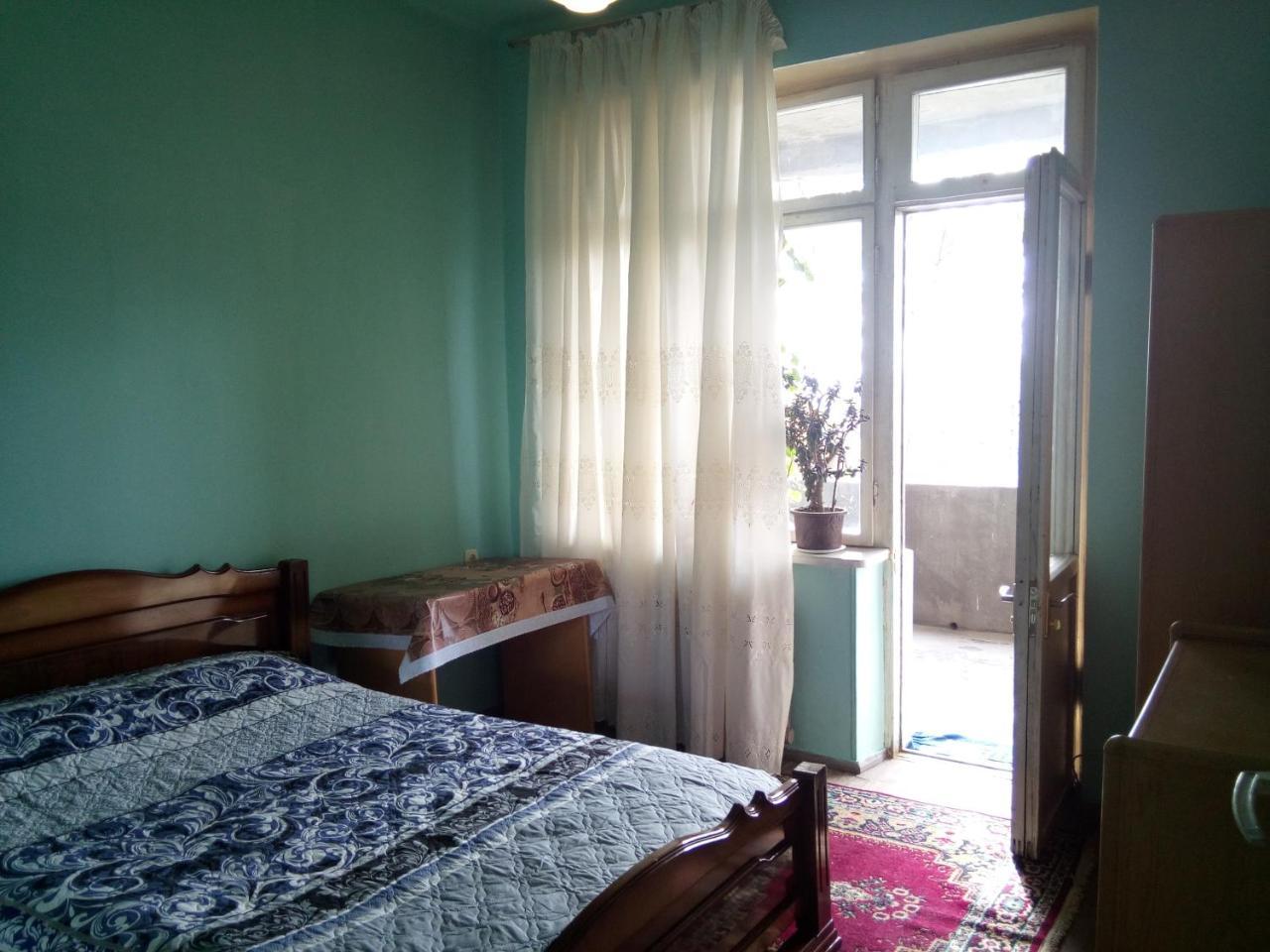 Room In The Centre เยเรวาน ภายนอก รูปภาพ